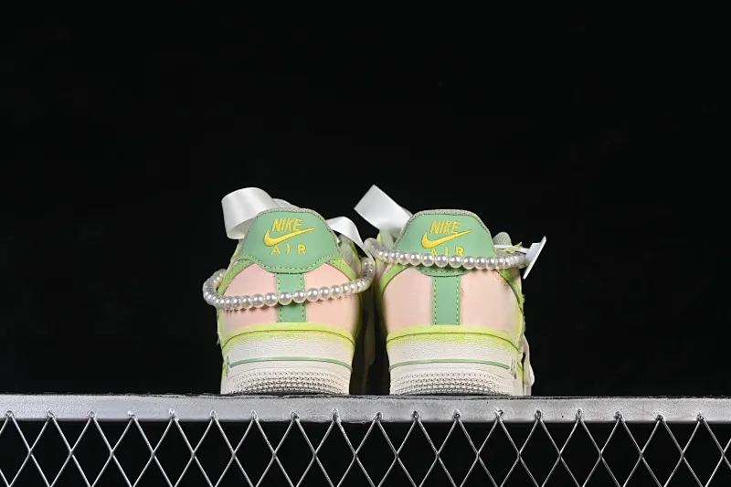 All categories Nk Air Force 1 Air Force series Nk Air Force 1 Low Air Force low-top Nike Air Force 1'07 Low "Pearl & Soft Jade" Hand-painted graffiti Pearl nephrite Air Force 1 low-top casual sneakers FJ7740-101
